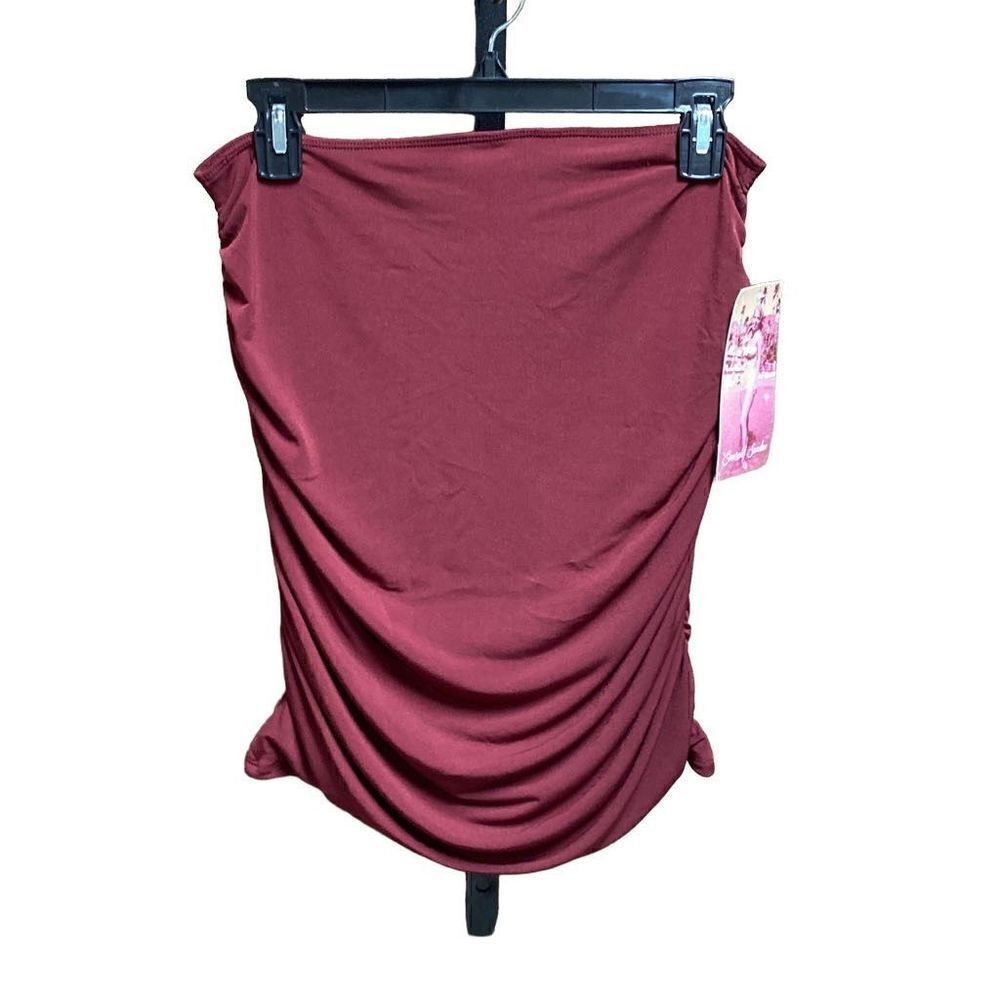 Emerald Sundae Burgundy Ruched Skirt Size Large NEW